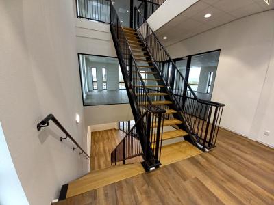 Metalen trap voor binnen